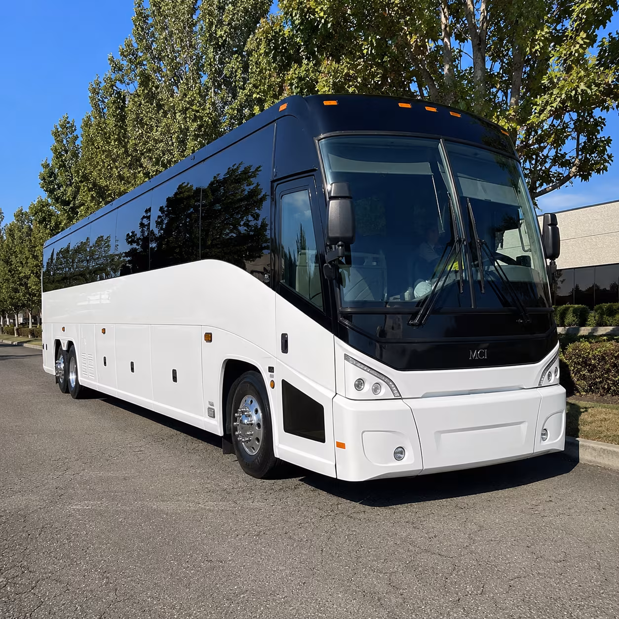 Atlanta Airport Shuttle & Transportation party bus exterior