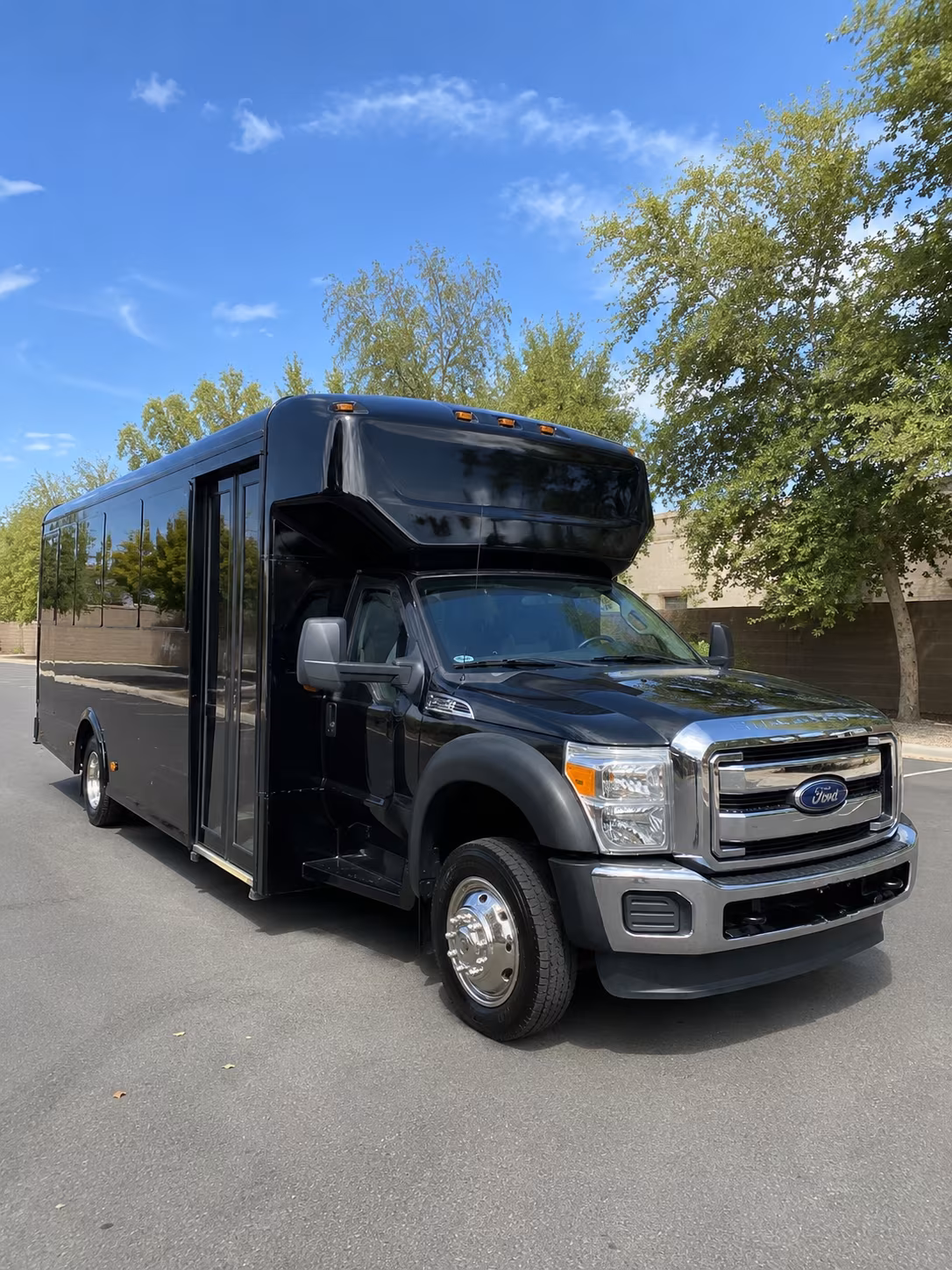 Atlanta Birthday, Sweet 16, & Quinceañera Transportation group transportation
