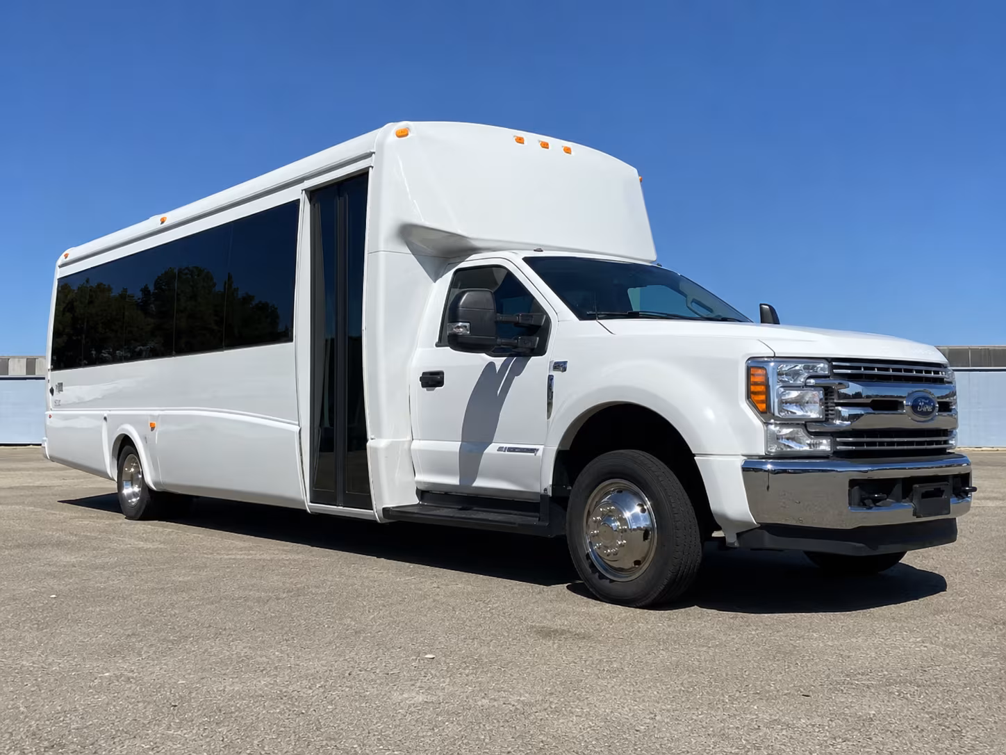 Atlanta Corporate Transportation party bus exterior