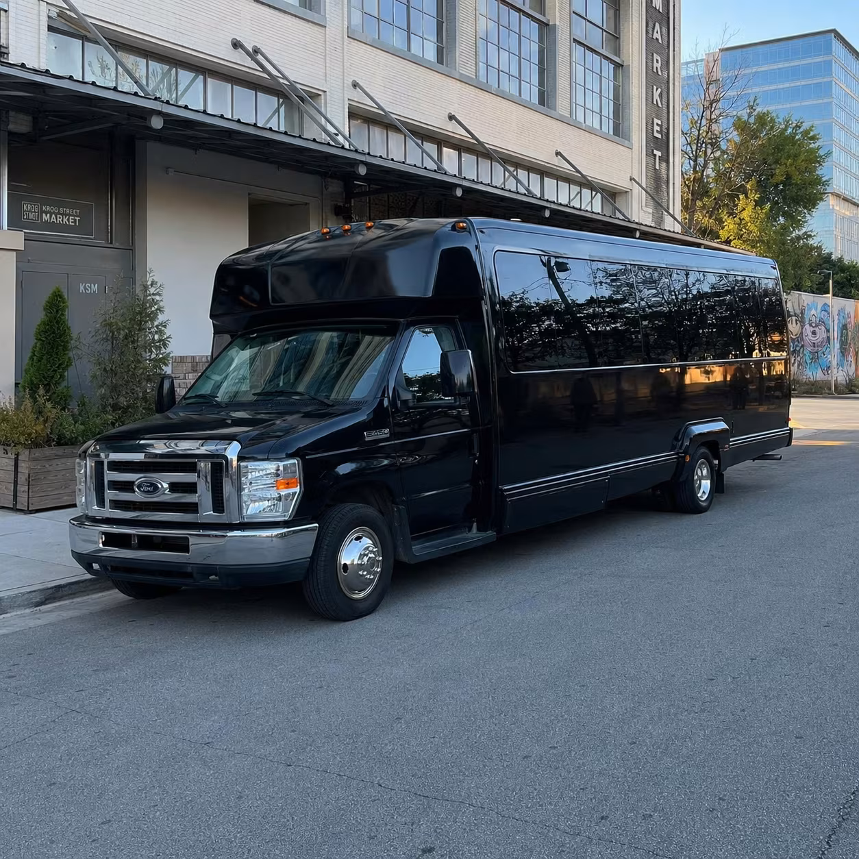 18 Passenger Party Bus Exterior