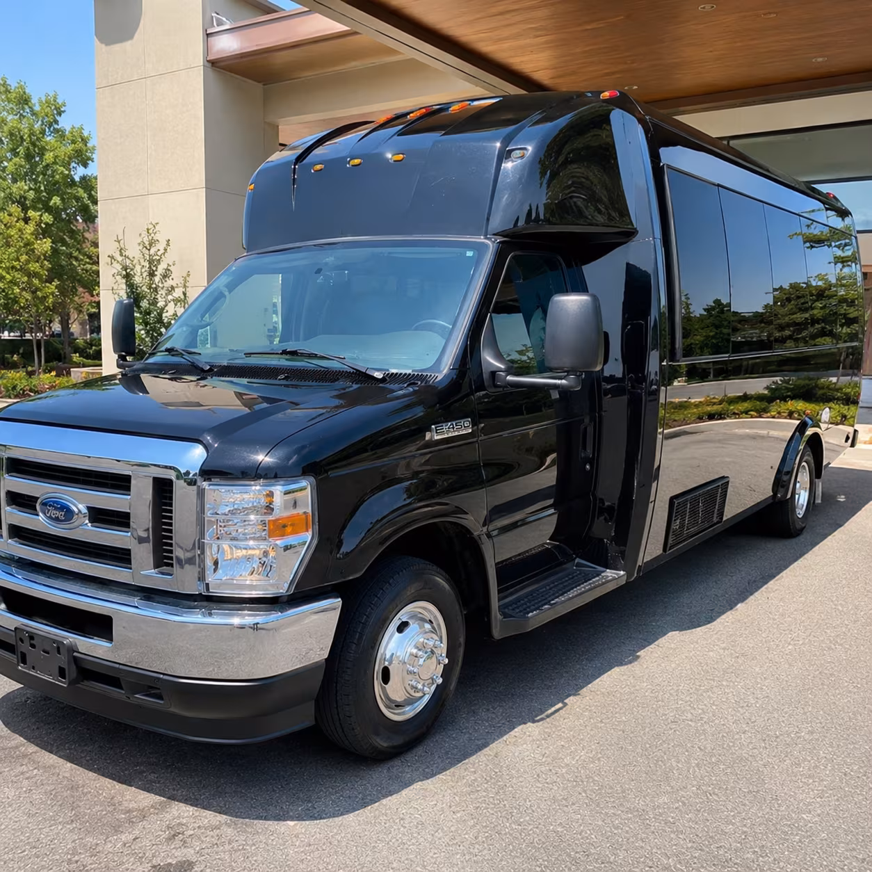 Sandy Springs Birthday, Sweet 16, & Quinceañera Party Bus Rentals